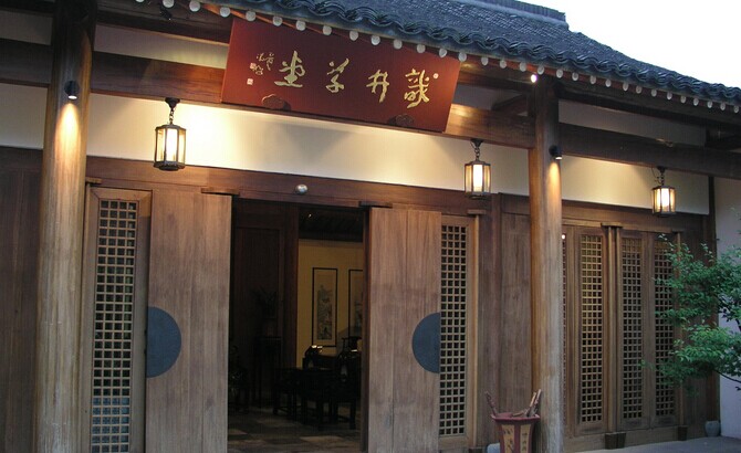 開一家真正的土菜館，可能比西餐廳還難