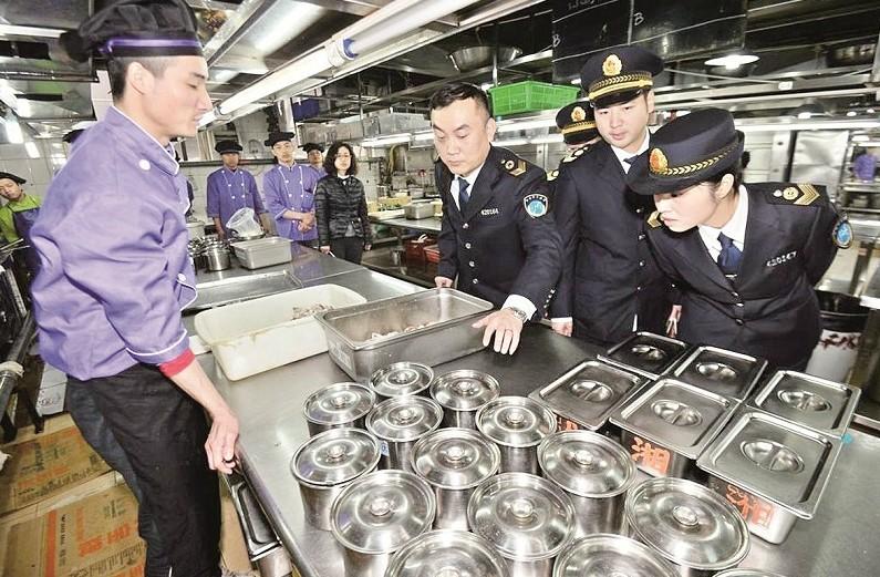 安徽19家食品企業(yè)存在違規(guī)，知名餐企衛(wèi)生問(wèn)題多