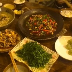 姑姑宴冒菜缺斤短兩，餐飲業(yè)菜量標(biāo)注缺失