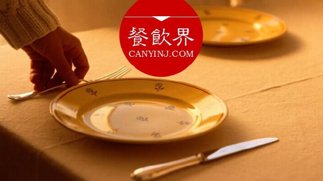 日本咖啡館馬失前蹄，原因竟是品牌升級？#周末一參#