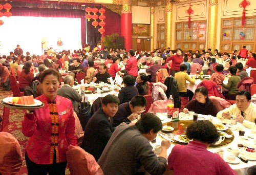 餐飲業(yè)有望于2020年達(dá)到5萬億規(guī)模，美團(tuán)點(diǎn)評(píng)獲驅(qū)動(dòng)力