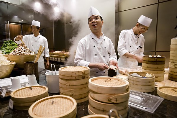 “名廚亮灶”是否能讓餐飲外賣出現(xiàn)新轉(zhuǎn)機(jī)？