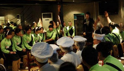 你不在，餐廳就亂成一鍋粥？你該需要一個后備店長！|餐飲界