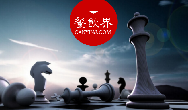 這兩家餐廳想通過(guò)創(chuàng)意營(yíng)銷出奇制勝，卻自損八百，這是為何？ | 案例