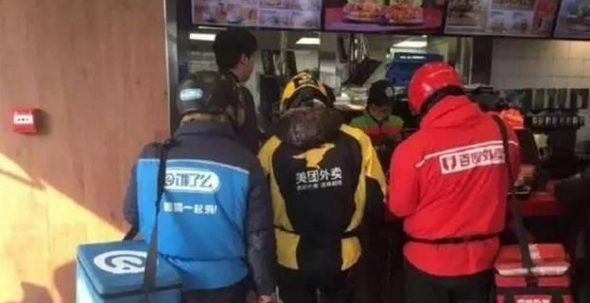 外賣三巨頭混亂廝殺，百度或有掉隊可能！