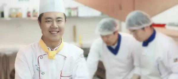 等到餐廳生意不好再去調(diào)整？