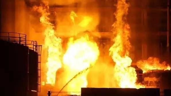 警示！餐館發(fā)生爆炸老板身亡，原因竟是用了它！