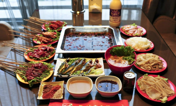 玉林串串香，這家擁有21年歷史的串串店到底是怎么活下來的？|餐飲界