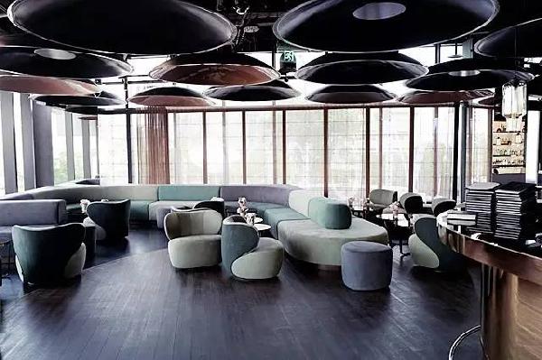 奔馳也開餐廳？奔馳全國(guó)第一家餐廳閃亮登場(chǎng)