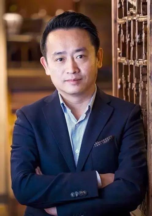 他在海外開創(chuàng)中餐米其林先河，如今要回國打造精致餐飲帝國！