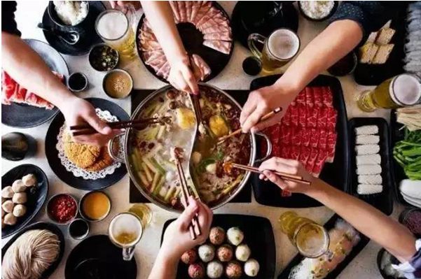 一年四季排隊不斷，這些火鍋店為何如此火爆？