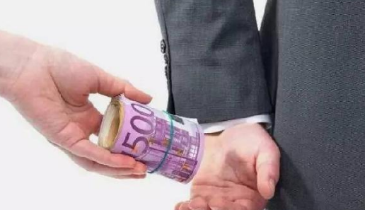 采購吃回扣200余萬被抓！餐企如何對行業(yè)“潛規(guī)則”說不？