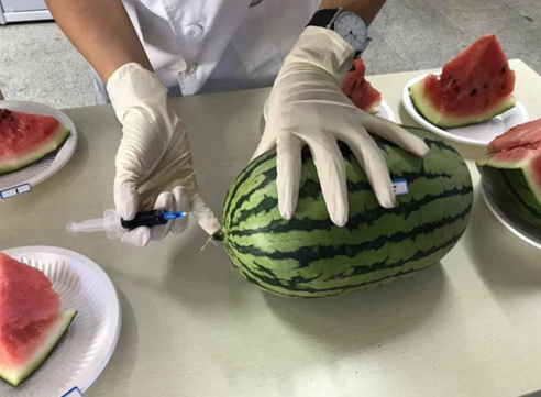 “西瓜打針”“螃蟹打針”，這些食品謠言不足信！