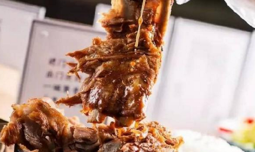 這間餐廳憑一份“犟骨頭”半年拿下天津，現(xiàn)在還要征服北京