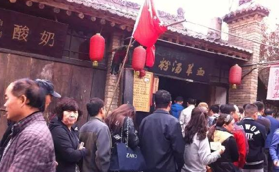 袁家村餐飲日營業(yè)額200萬，為什么別人一模仿就死翹翹？