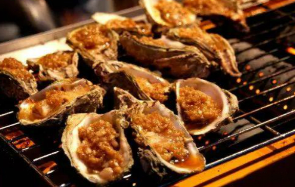 5000元開店賣生蠔，燒烤小伙2年成酒店集團(tuán)老總！秘訣就7個(gè)字??！