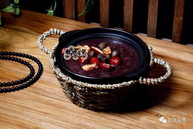 從無人問津，到餓了么、美團(tuán)上的爆品，如何憑一碗粥拿到晉級牌