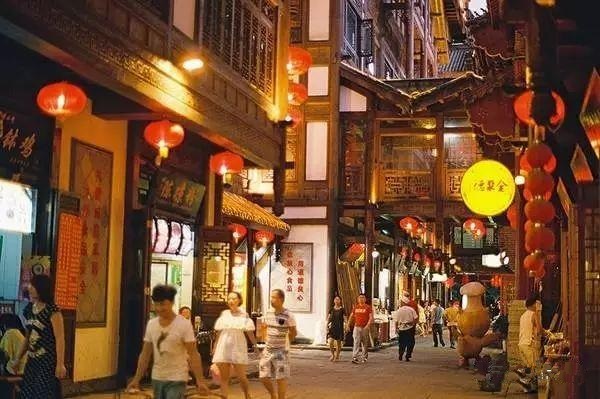 開業(yè)不久虧損50萬，美食街選址的那些坑！