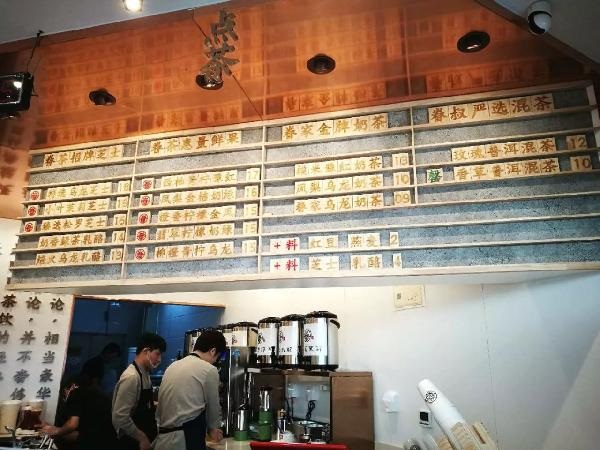 “嚴(yán)選菜單”成流行：它僅憑15款產(chǎn)品，8個(gè)月開(kāi)火6家新店
