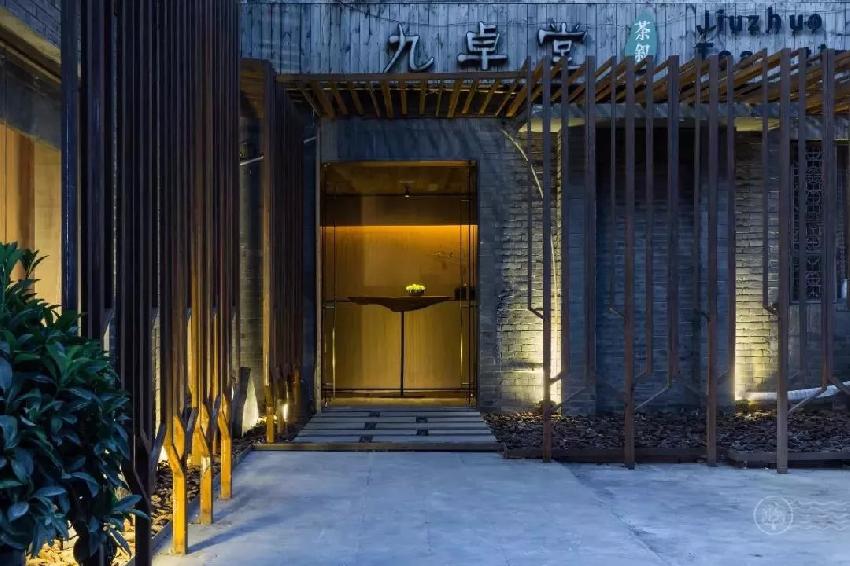 有一種比心，一定要給這家以撞色構(gòu)造的餐廳！