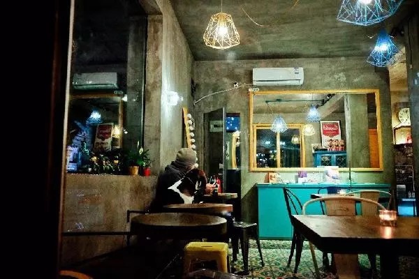 為什么你的連鎖店，敵不過(guò)隔壁的夫妻小店？