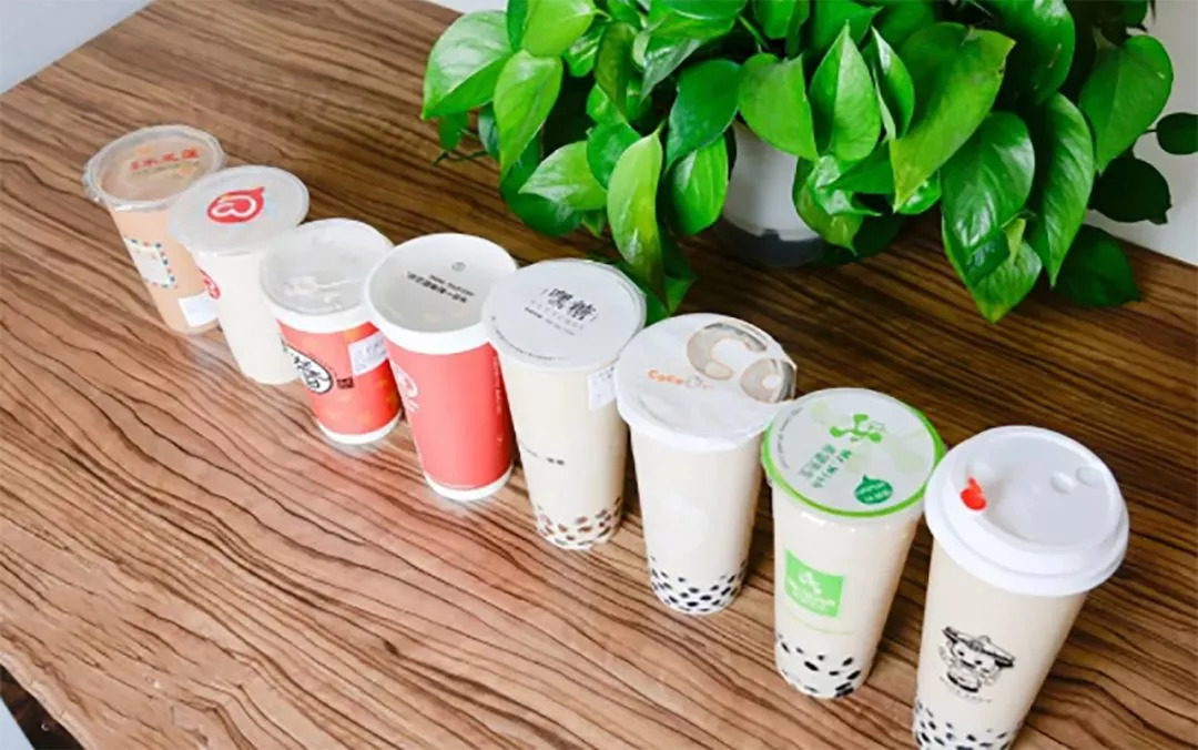 餐飲小白，茶飲加盟到底有多少個(gè)坑在等著你跳！|餐見(jiàn)