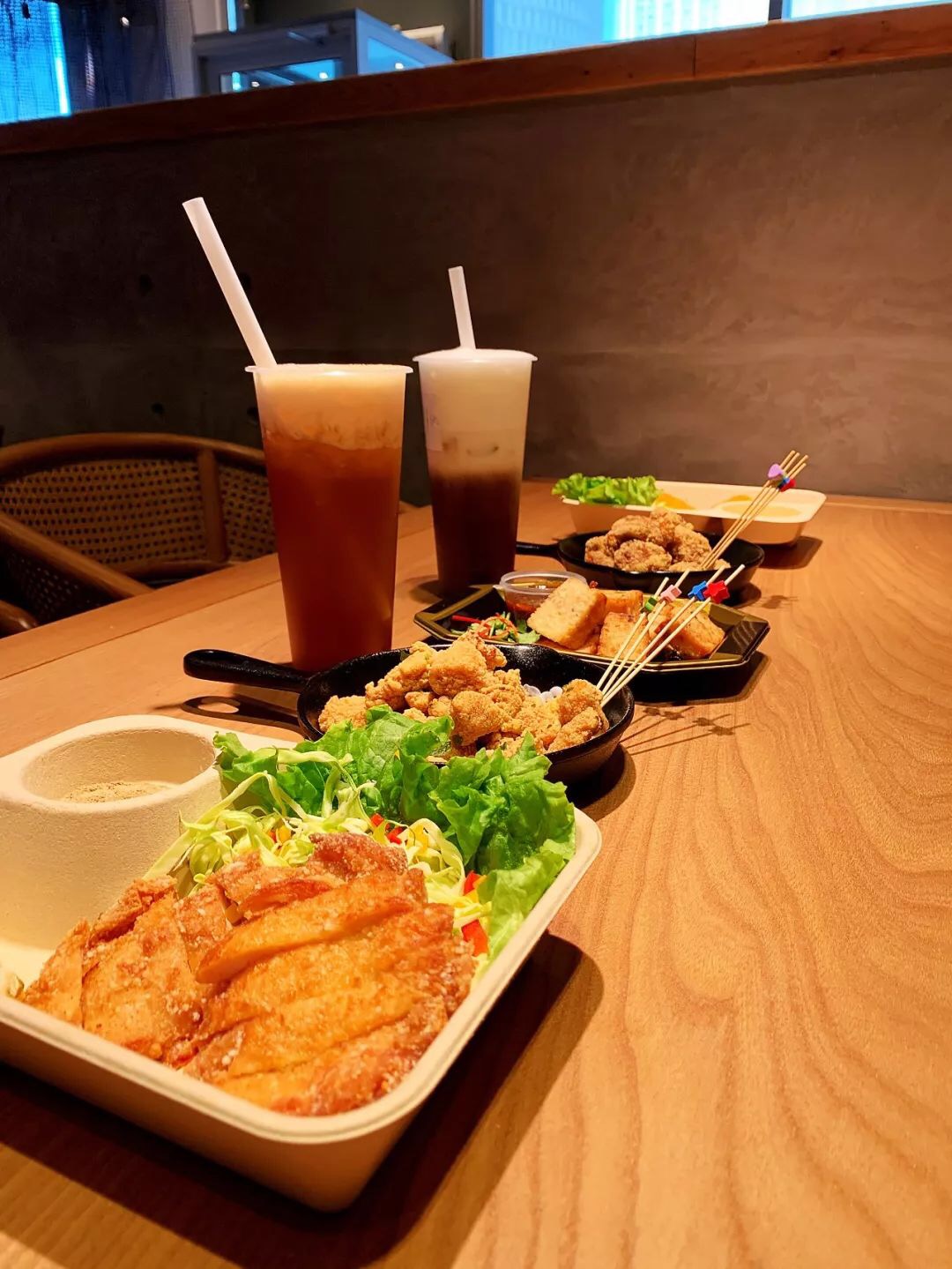 餐飲大事件213期 |麥當(dāng)勞、星巴克巨資布局中國咖啡市場，吉野家開挖家庭場景，2020中國線上外賣排行榜出爐|餐飲界