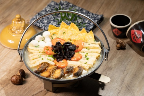 制霸新春朋友圈的蟹狀元年夜飯來了！