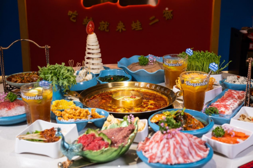 餐飲品牌升級(jí)策略：蛙二爺新IP鮮活亮相，諧音梗玩轉(zhuǎn)傳播記憶