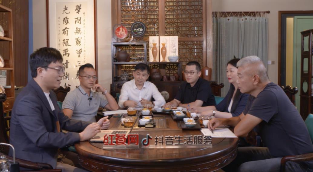 18位餐飲人齊聚，共同探討特殊時期線上經(jīng)營新趨勢、增長新方法
