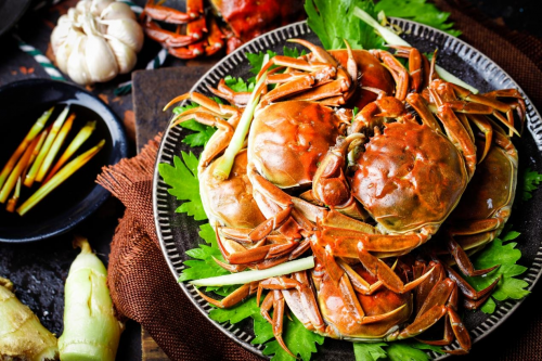 河蟹怎么做？來(lái)試試黃酒料酒焗河蟹|餐飲界