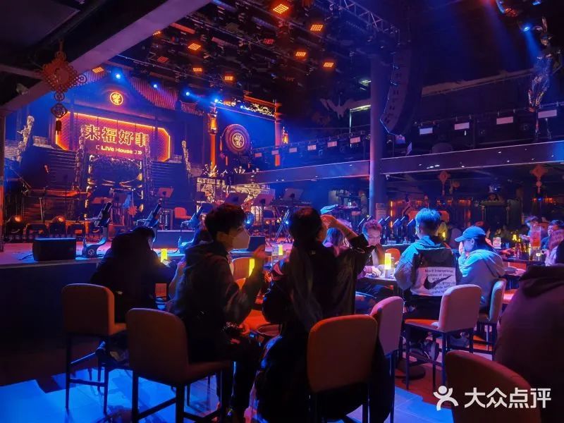 帶動(dòng)商圈人流增幅50% 這家Live house靠什么？|餐飲界