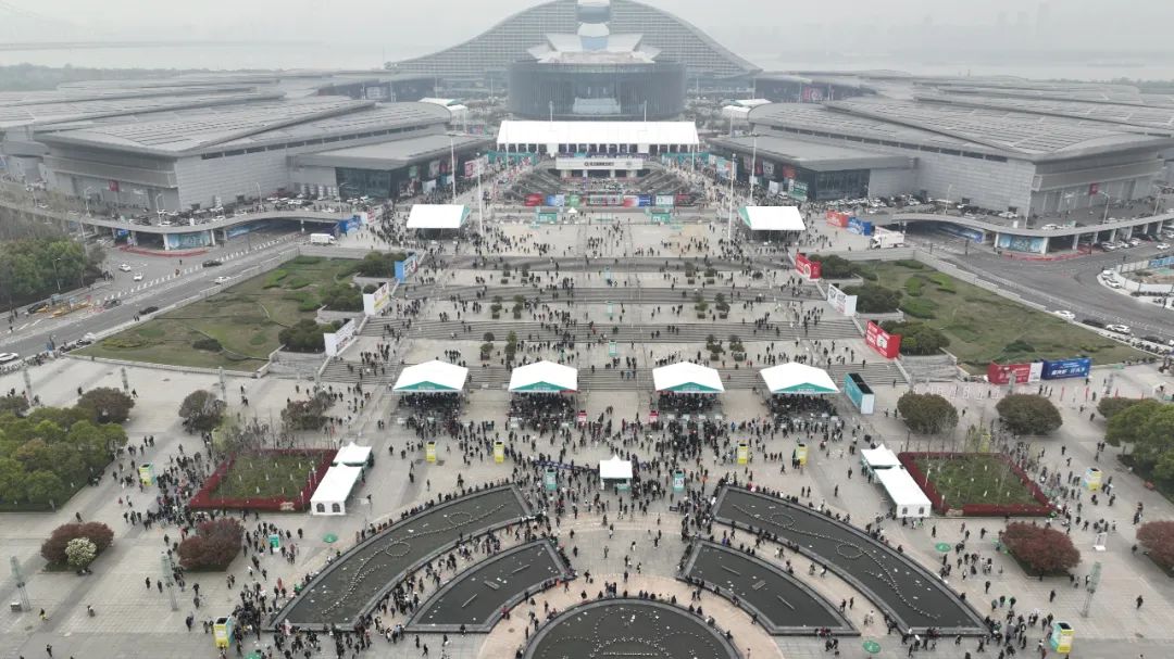 全新升級(jí)、助力贏戰(zhàn)2024，這場(chǎng)食材大展3月與您相約在春暖花開(kāi)的武漢！